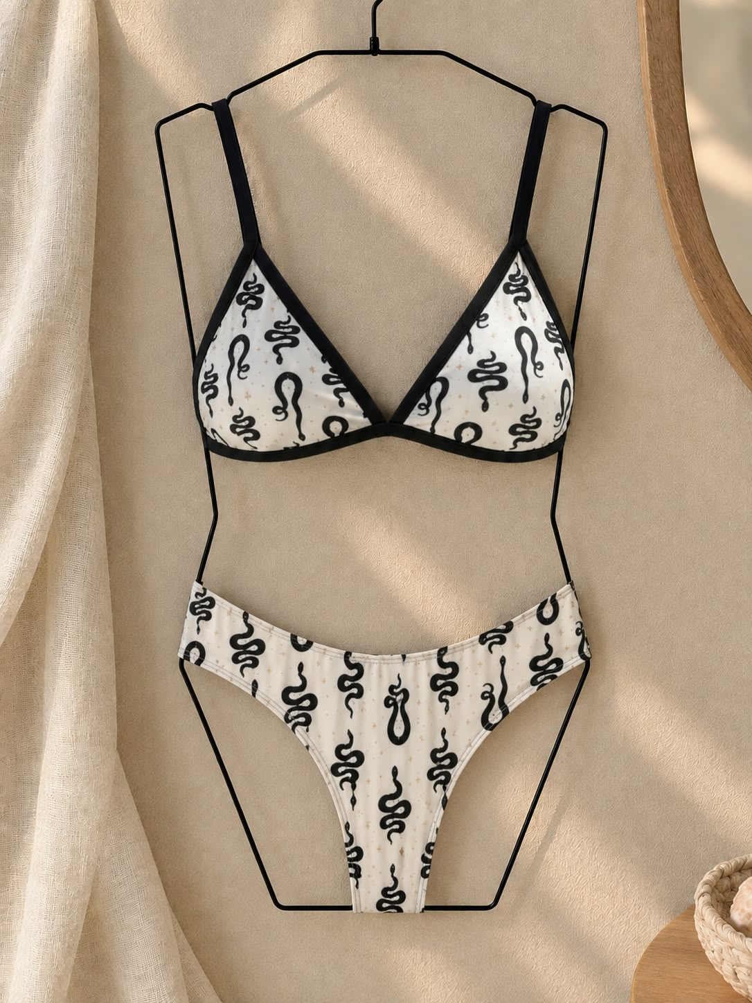 Bikini LUDO SERPIENTES  — Animate al estampado de una manera sutil 